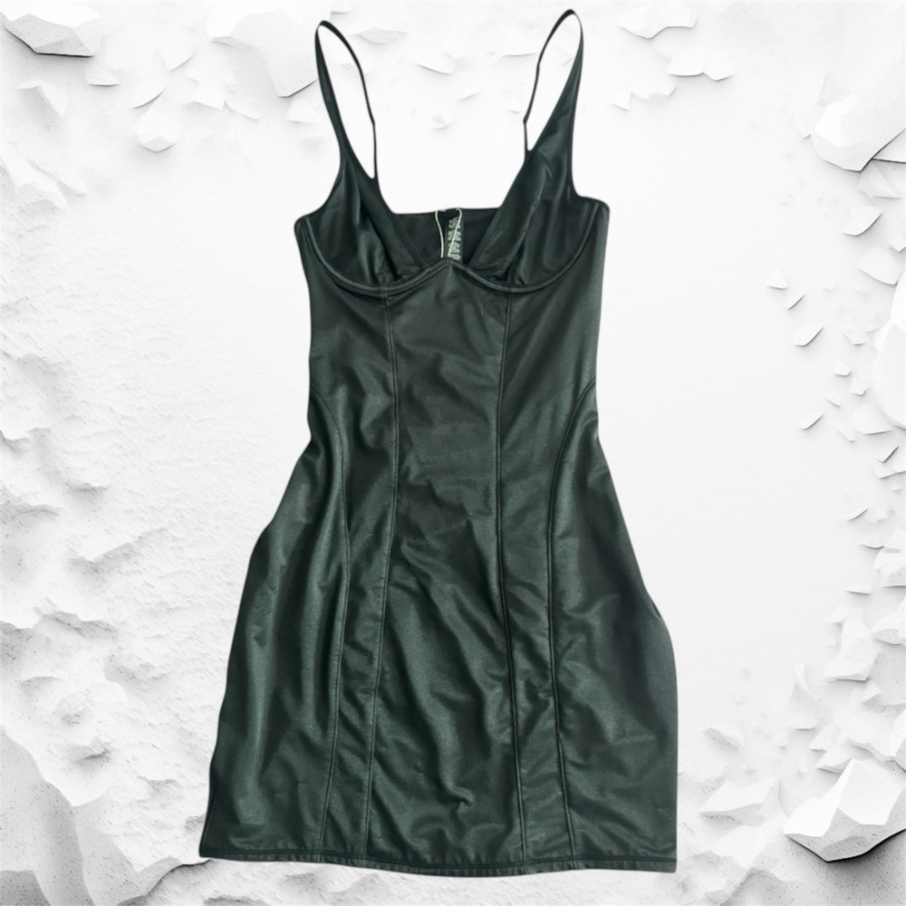 NWT SKIMS Glissenette Slip Dress